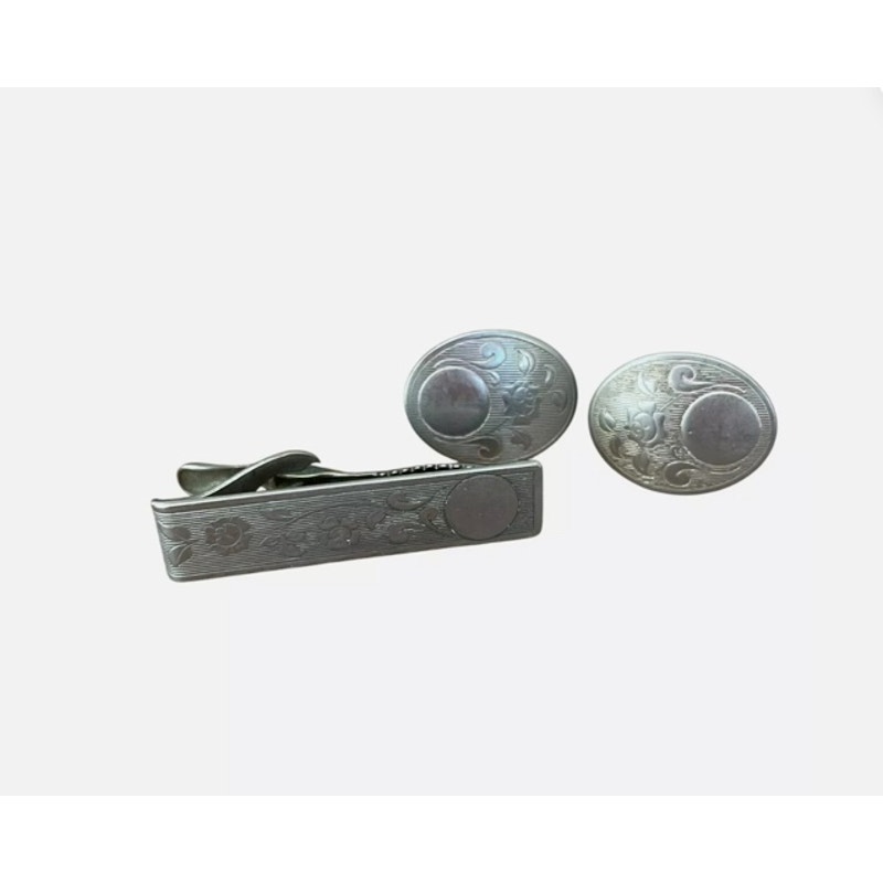 Vintage 1960s Mid Century Modern Cufflinks Tie Bar Clip Western Rose Etched Oval